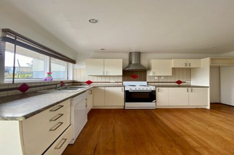 Photo of property in 25 Saffron Street, Birkdale, Auckland, 0626