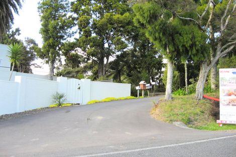 Photo of property in 266 Forest Hill Road, Waiatarua, Auckland, 0612