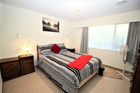 Photo of property in 23 Ross Street, Woodville, 4920