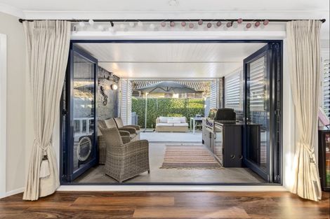 Photo of property in 4 Cooper Crescent, Cambridge, 3434