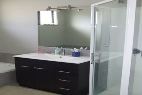 Photo of property in 80 Downing Street, Crofton Downs, Wellington, 6035