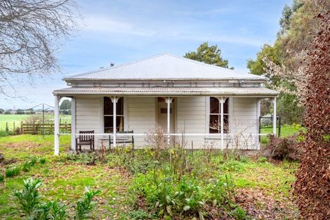 Photo of property in 88 Cobden Road, Carrington, Carterton, 5791
