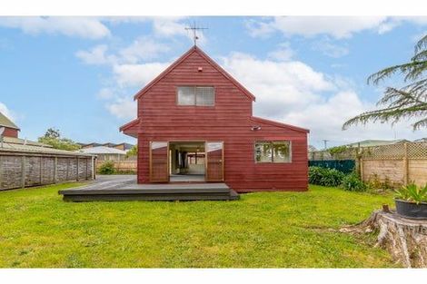 Photo of property in 3/54 Swanson Road, Henderson, Auckland, 0610