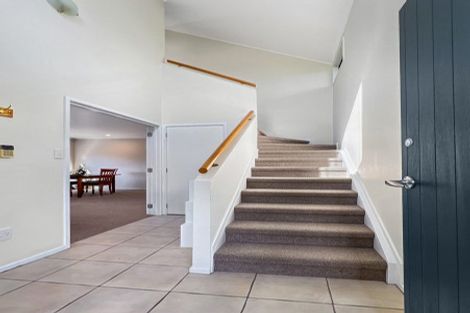 Photo of property in 14a Mchardy Place, Glenfield, Auckland, 0627