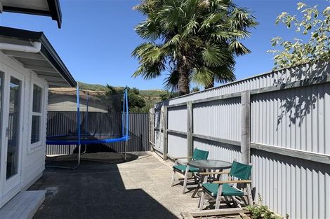 Photo of property in 8 Cambria Street, The Wood, Nelson, 7010