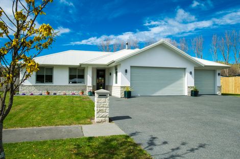 Photo of property in 52 Hamilton Drive, Wainui, Gisborne, 4010