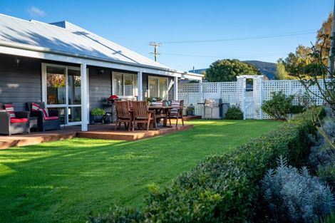 Photo of property in 1 Ivy Lane, Albert Town, Wanaka, 9305