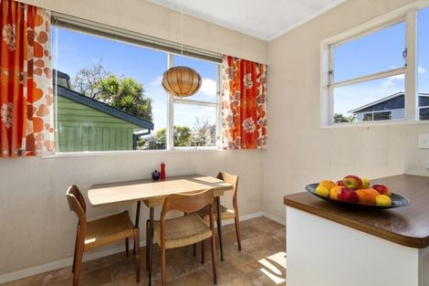 Photo of property in 3 Mckeefry Grove, Tawa, Wellington, 5028