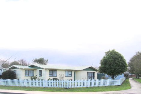 Photo of property in 80 Diaz Drive, Flaxmere, Hastings, 4120