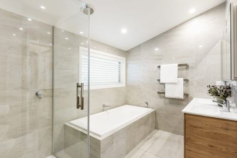 Photo of property in 39 Doment Crescent, Orewa, 0931