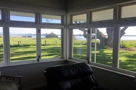 Photo of property in 42 Omokoroa Road, Omokoroa, 3114