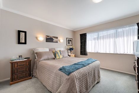 Photo of property in 2 Lotus Avenue, Mount Maunganui, 3116