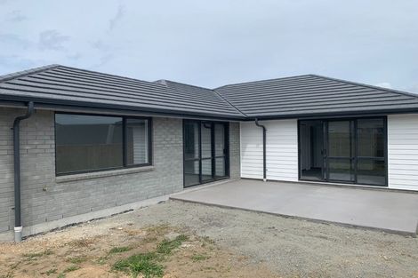 Photo of property in 16 Anglers Way, Omokoroa, 3114