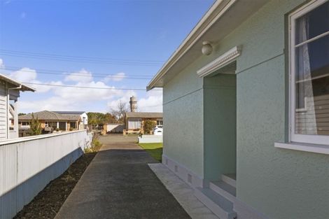 Photo of property in 12 Grey Street, Hawera, 4610