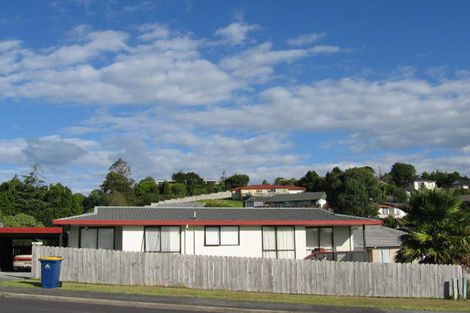 Photo of property in 18 Devonshire Road, Unsworth Heights, Auckland, 0632