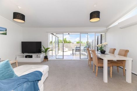 Photo of property in 3/38 William Souter Street, Forrest Hill, Auckland, 0620