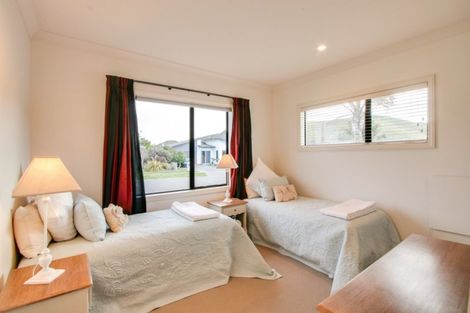 Photo of property in 74 Merlot Drive, Greenmeadows, Napier, 4112