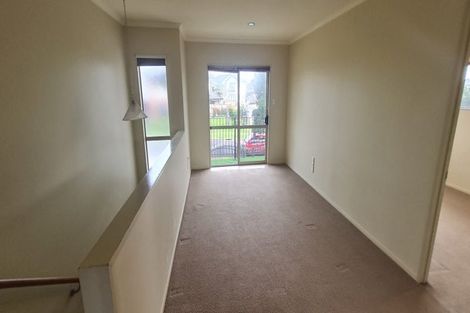 Photo of property in 42 Peninsula Road, Mangere, Auckland, 2022