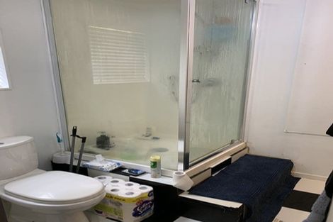 Photo of property in 16 Valhalla Drive, Beach Haven, Auckland, 0626