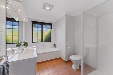 Photo of property in 10 Carlow Grove, Birchville, Upper Hutt, 5018