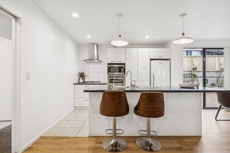 Photo of property in 65b Puriri Road, Pukekohe, 2120