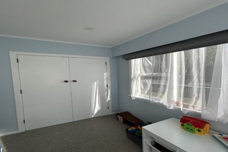 Photo of property in 74 Akaroa Drive, Maupuia, Wellington, 6022