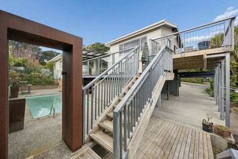 Photo of property in 3 Grendon Road, Titirangi, Auckland, 0604