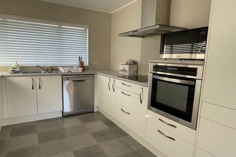 Photo of property in 37 Nicholas Road, Somerville, Auckland, 2014