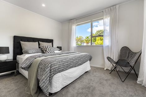 Photo of property in 23 Contessa Drive, Glenfield, Auckland, 0629