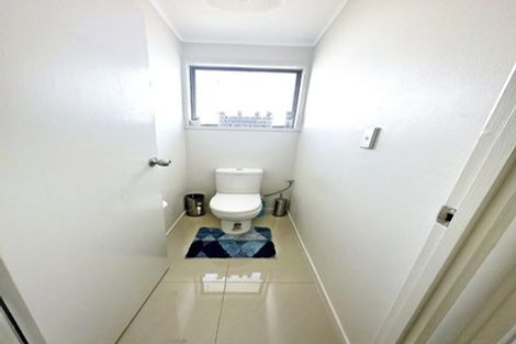 Photo of property in 18 Funnell Place, Manurewa, Auckland, 2102