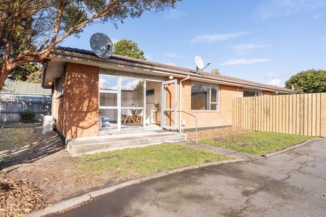 Photo of property in 1/97 Gayhurst Road, Dallington, Christchurch, 8061