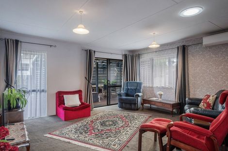 Photo of property in 21a Chester Street, Levin, 5510