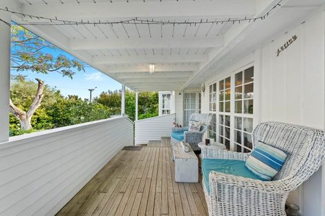 Photo of property in 56 Parkhill Road, Mellons Bay, Auckland, 2014