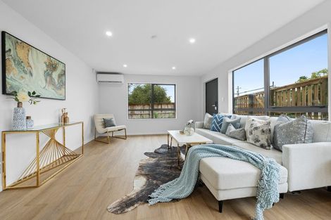 Photo of property in 8a Claridge Street, Glen Eden, Auckland, 0602