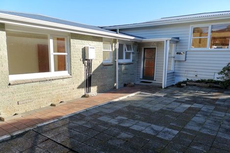 Photo of property in 5 Walnut Way, Maungaraki, Lower Hutt, 5010
