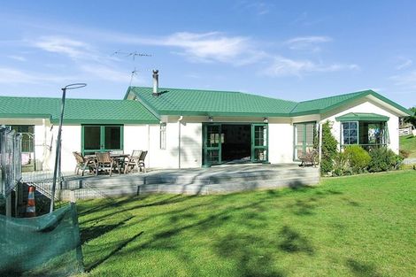 Photo of property in 21 Richmond Hill, Glenside, Wellington, 6037