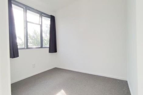 Photo of property in 8 Granby Place, Westown, New Plymouth, 4310