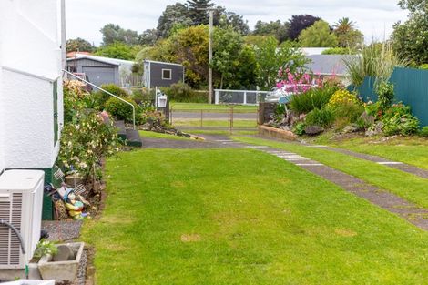 Photo of property in 24 Brassey Street, Waverley, 4510