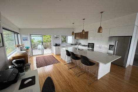Photo of property in 14 Roys Road, Plimmerton, Porirua, 5026