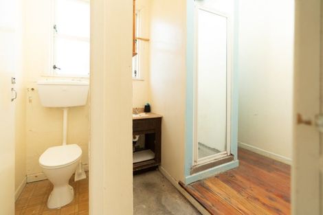 Photo of property in 9 Lipman Street, Mount Victoria, Wellington, 6011