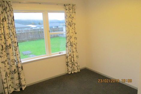 Photo of property in 5 Ruthven Road, Wainuiomata, Lower Hutt, 5014