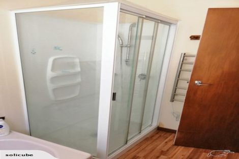 Photo of property in 32 Arapiko Street, Johnsonville, Wellington, 6037