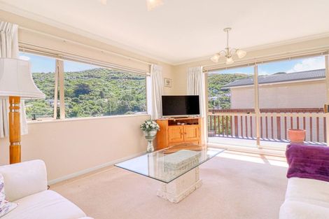 Photo of property in 102a Parkvale Road, Karori, Wellington, 6012
