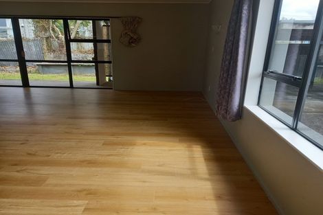 Photo of property in 1/36 Seabrook Avenue, New Lynn, Auckland, 0600