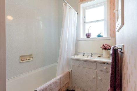 Photo of property in 30 Hindmarsh Street, Johnsonville, Wellington, 6037