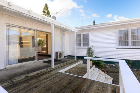 Photo of property in 12 Saint Pauls Road, Chartwell, Hamilton, 3210