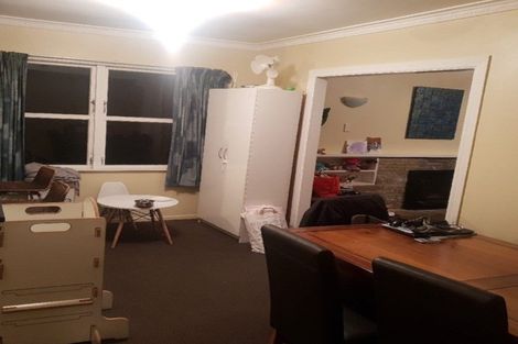 Photo of property in 27 Bellringer Crescent, Newlands, Wellington, 6037