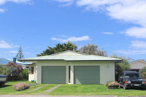 Photo of property in 29 Dillon Street, Waihi Beach, 3611