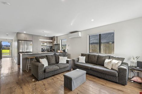 Photo of property in 41 Kahui Parade, Karaka, Papakura, 2113