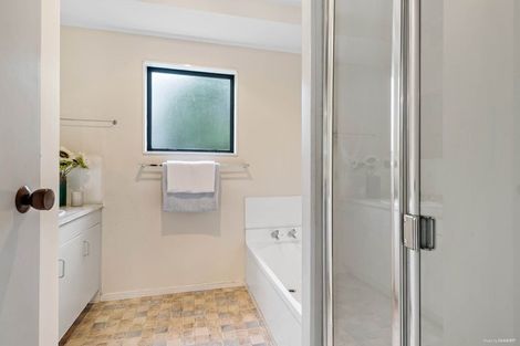 Photo of property in 2/47 Lavery Place, Sunnynook, Auckland, 0632